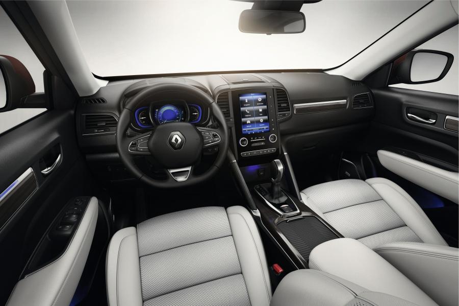 Торпедо Renault Koleos 2016 года  (фото 40 из 69)